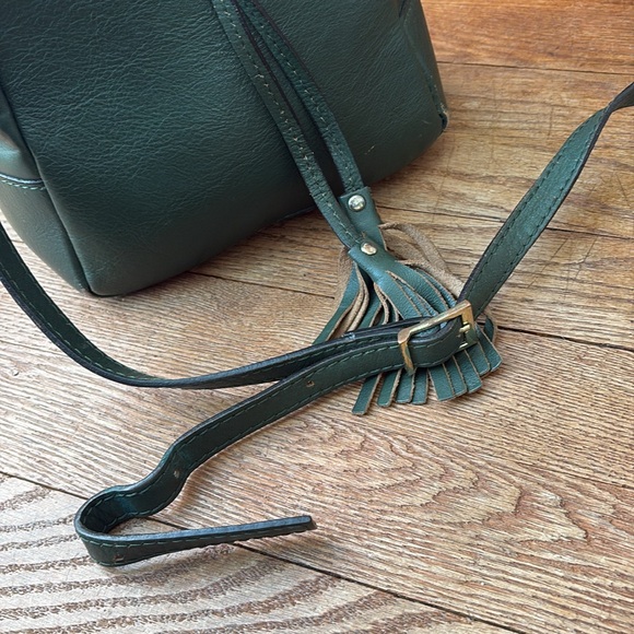 Divina Firenze Small green 2-way bucket bag genuine leather tassels - Picture 10 of 11